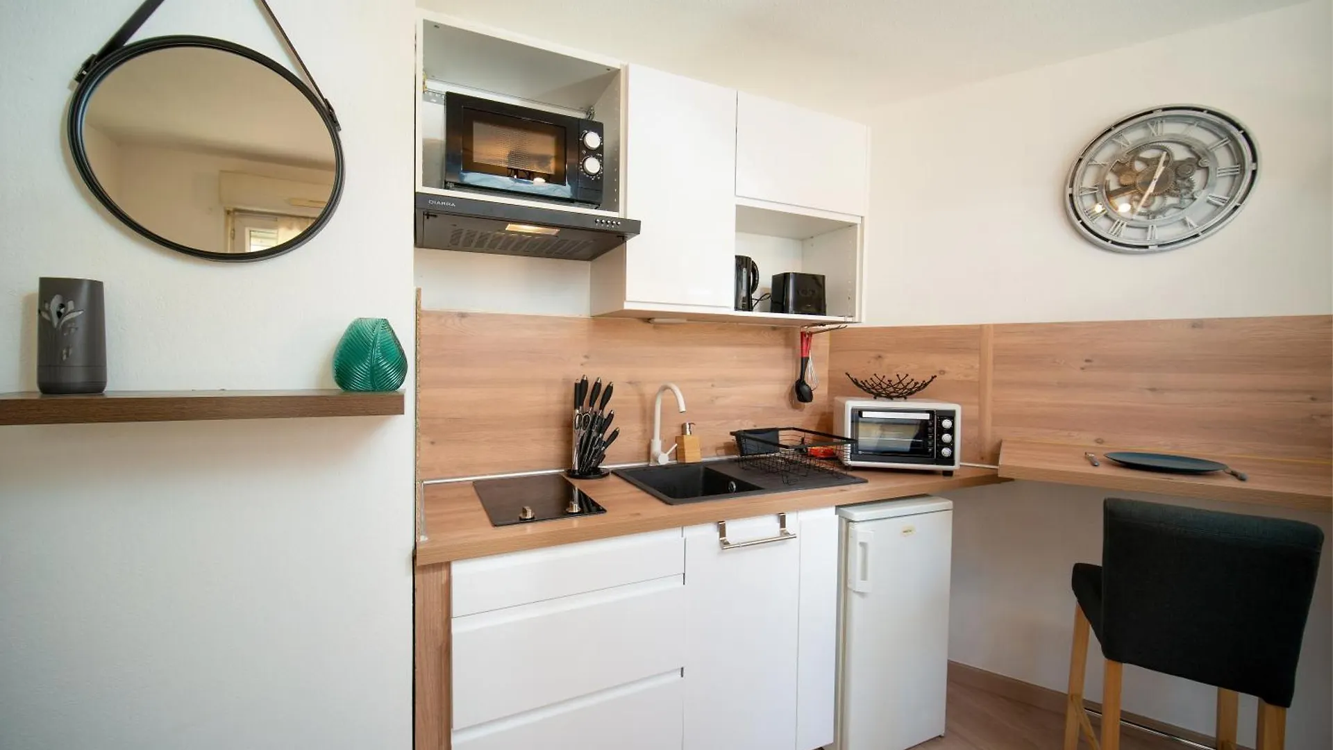 Appartement Tout Equipe Parking A 6Min De La Gare St Charles Marseille France