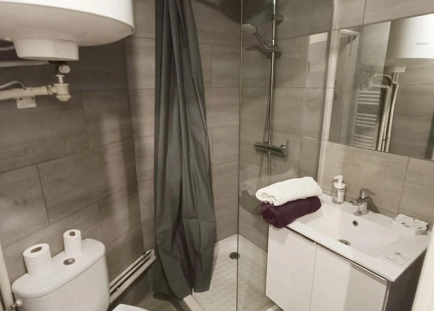 Apartment Appartement Tout Equipe Parking A 6Min De La Gare St Charles Marseille